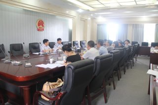 政府領(lǐng)導(dǎo)、企業(yè)代表參加了崇禮新城投資合作協(xié)議討論會(huì)